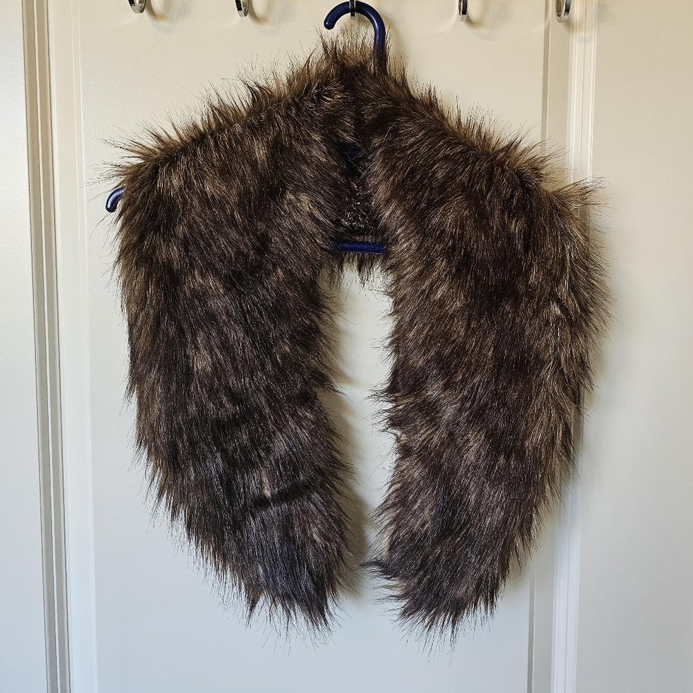 H&M faux fur collar